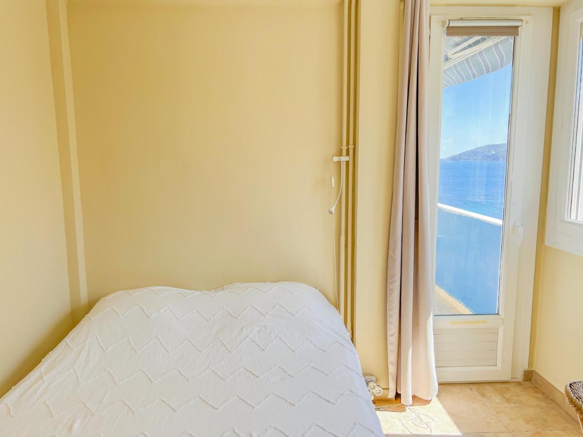 Appartement En Bord De Mer ตูลง ภายนอก รูปภาพ